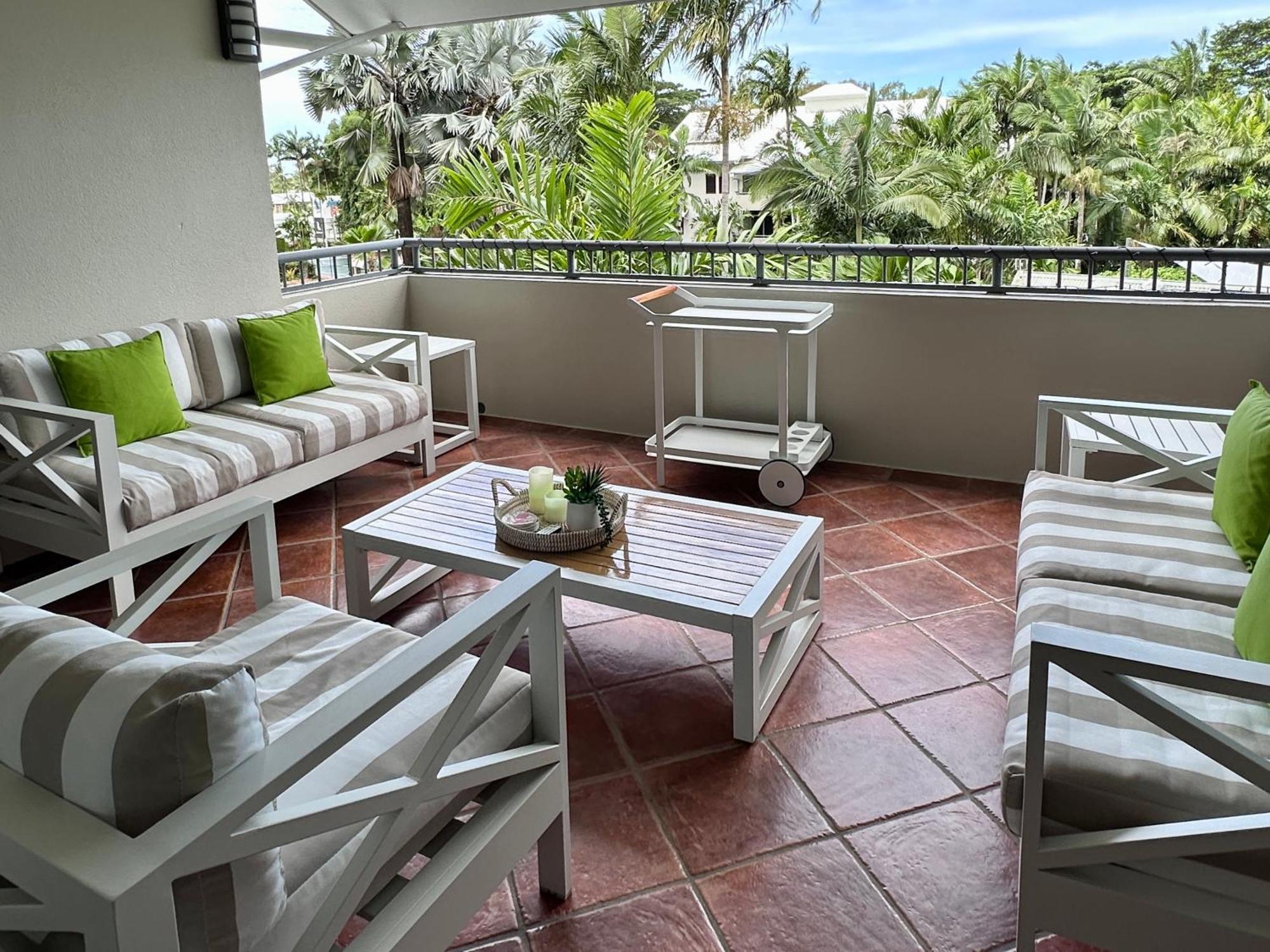 Aparthotel Oasis At Palm Cove Exterior foto